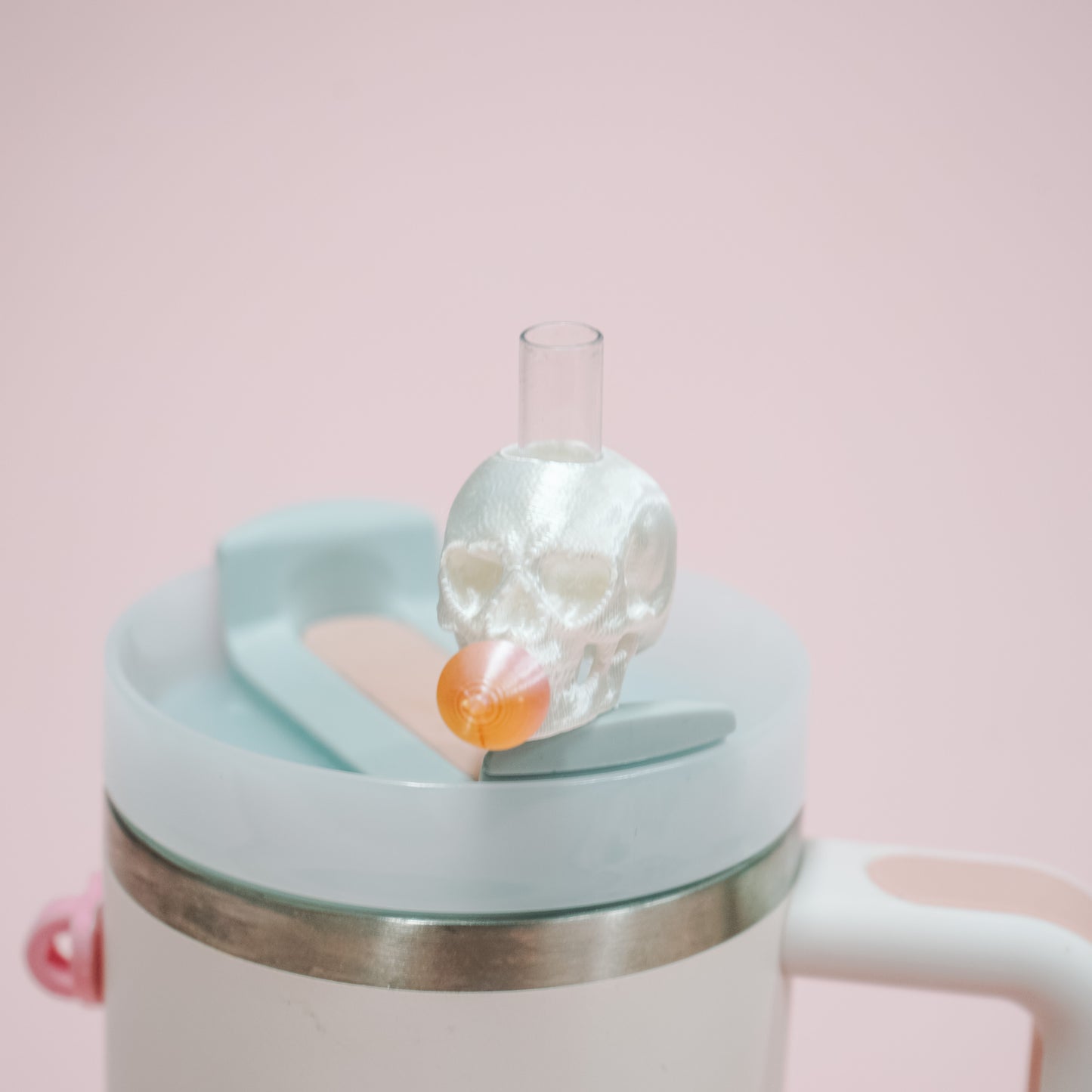 Bubblegum Skull Straw Charm