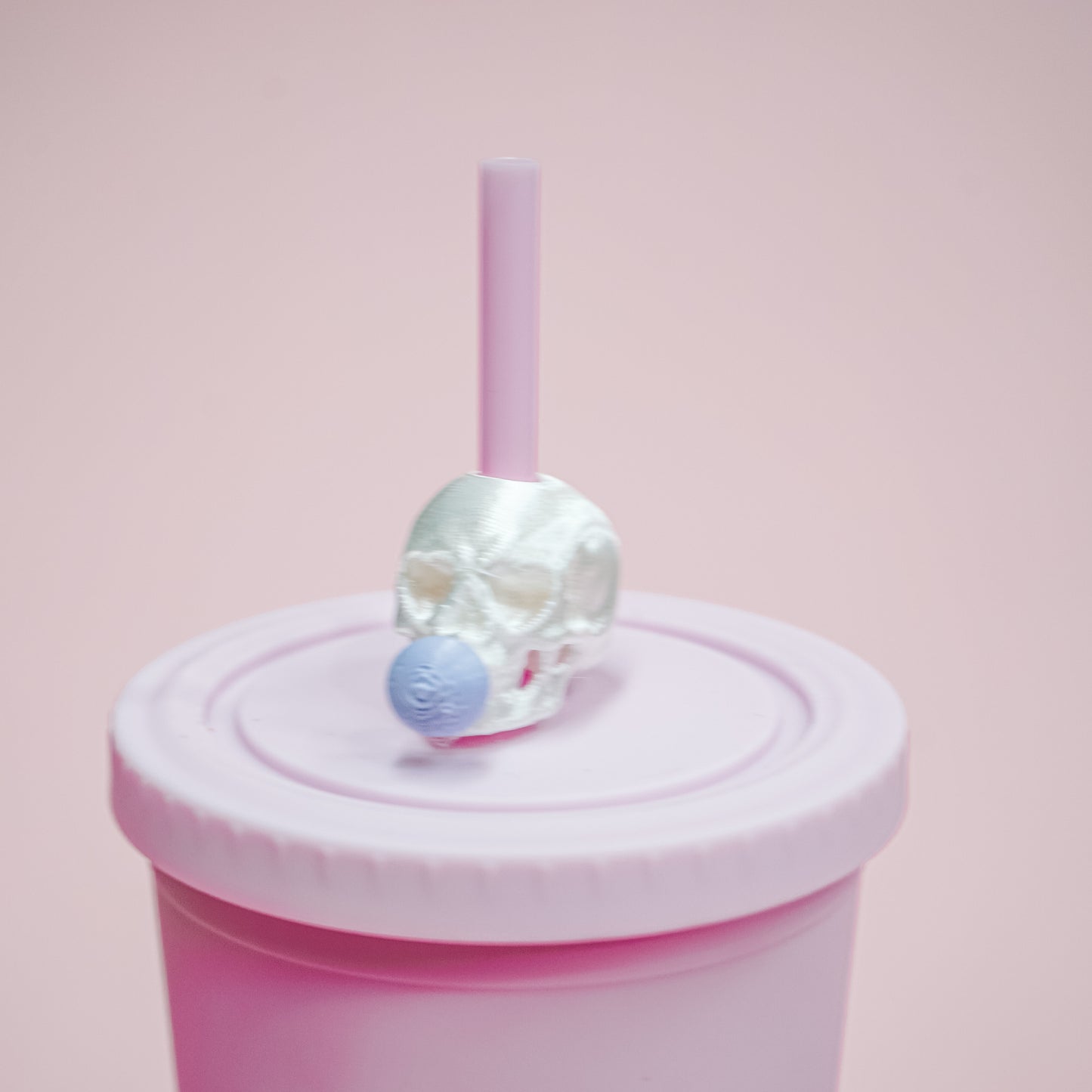 Bubblegum Skull Straw Charm