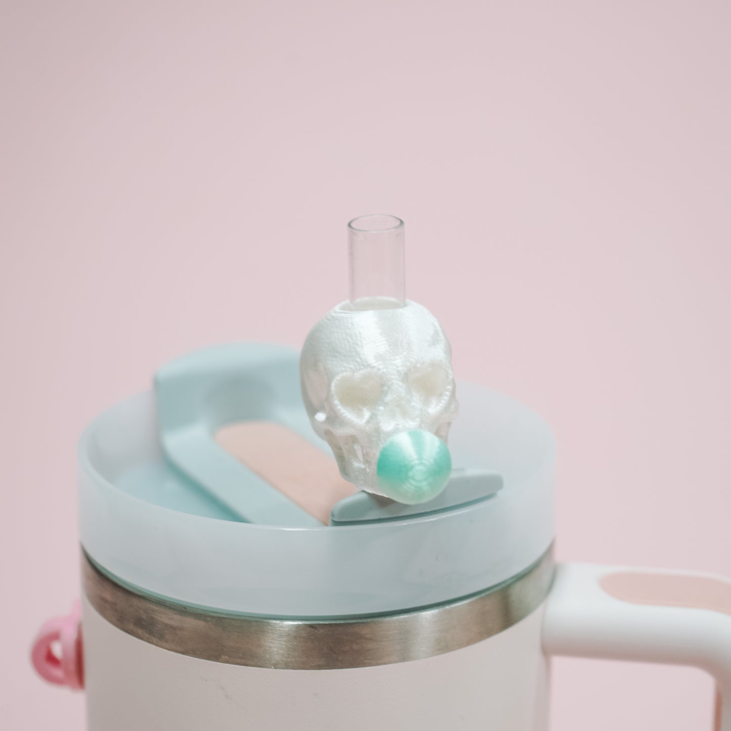 Bubblegum Skull Straw Charm