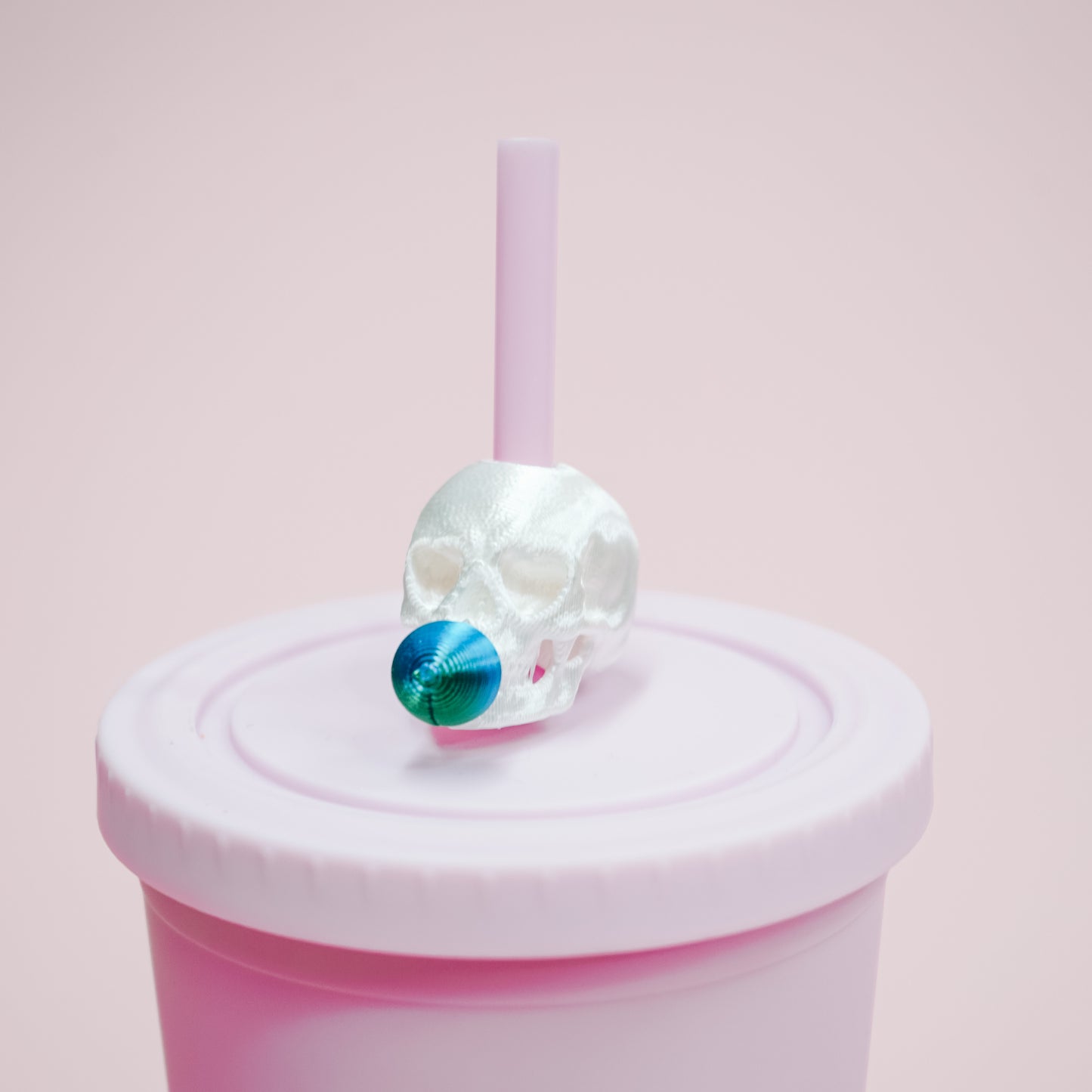 Bubblegum Skull Straw Charm