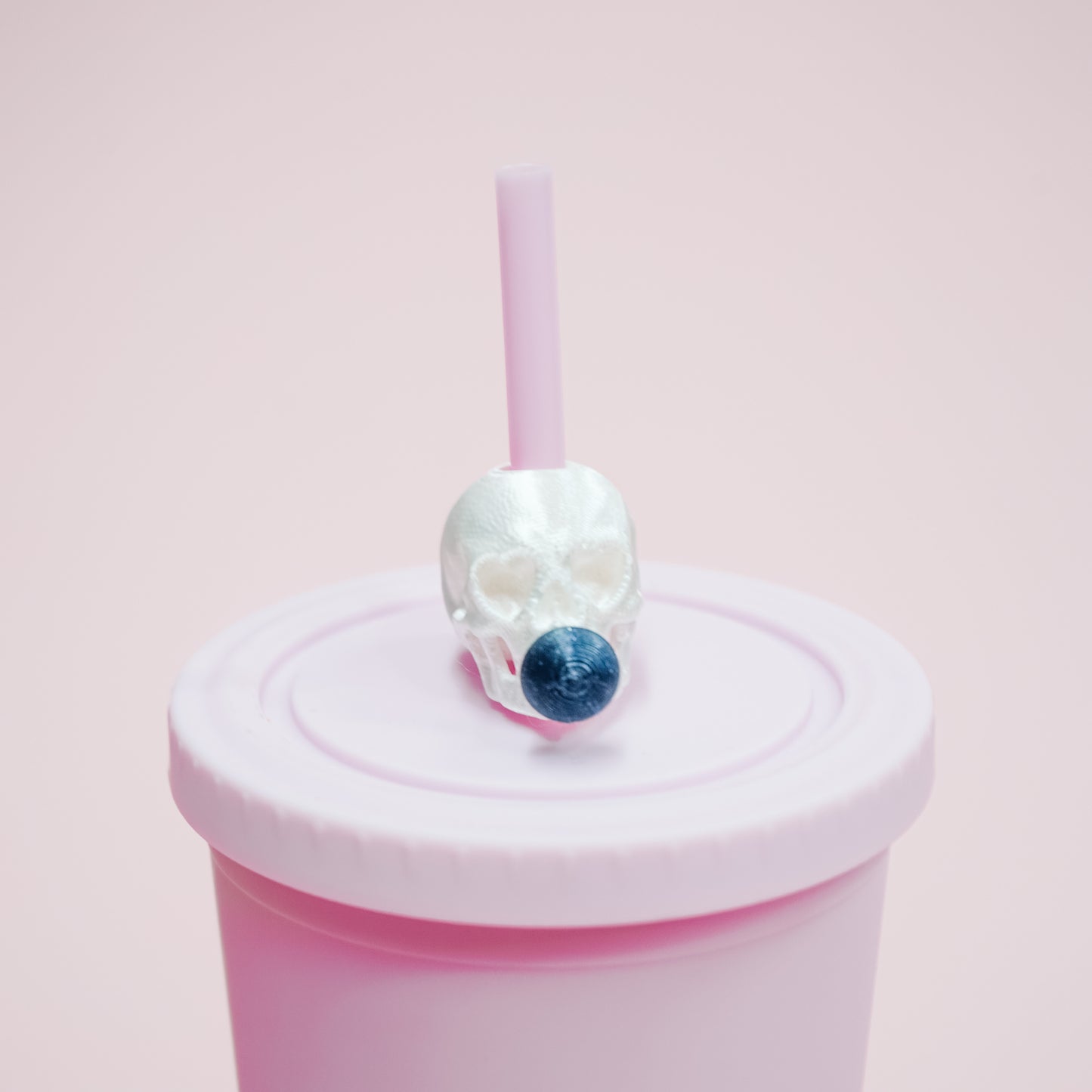 Bubblegum Skull Straw Charm