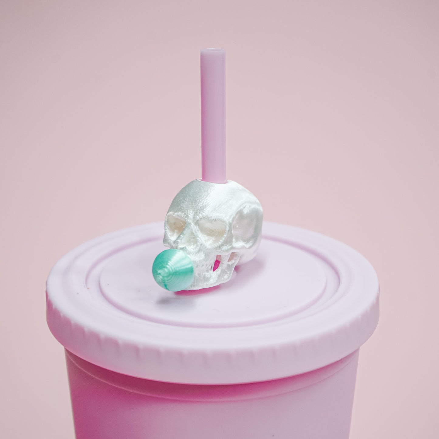 Bubblegum Skull Straw Charm