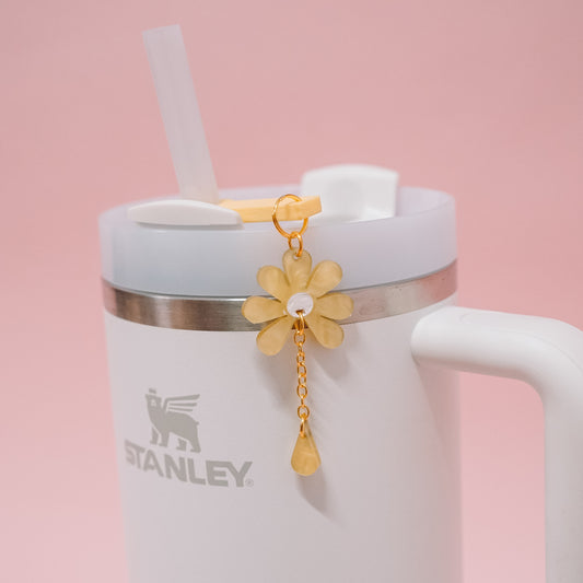 Daisy Straw Charm Dangle