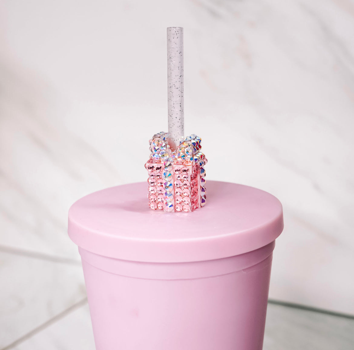 360 Present Straw Charm