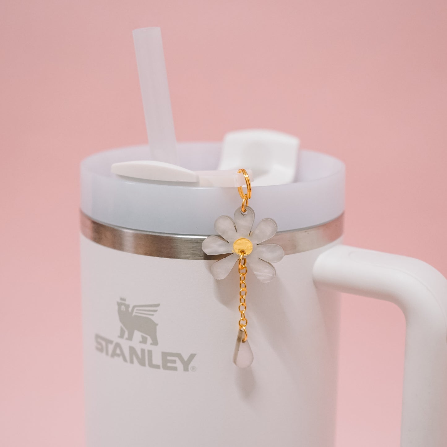 Daisy Straw Charm Dangle