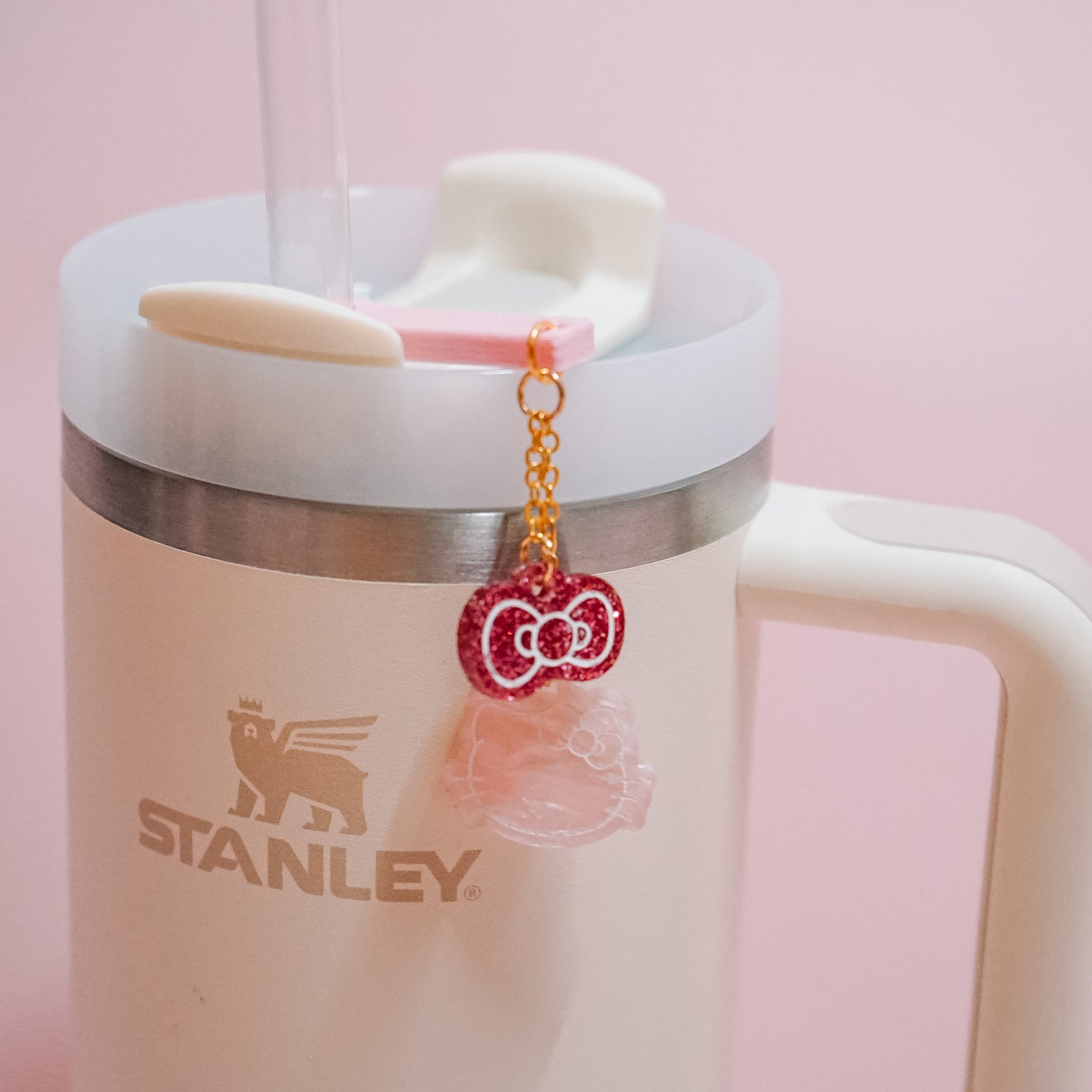 HK Straw Dangle