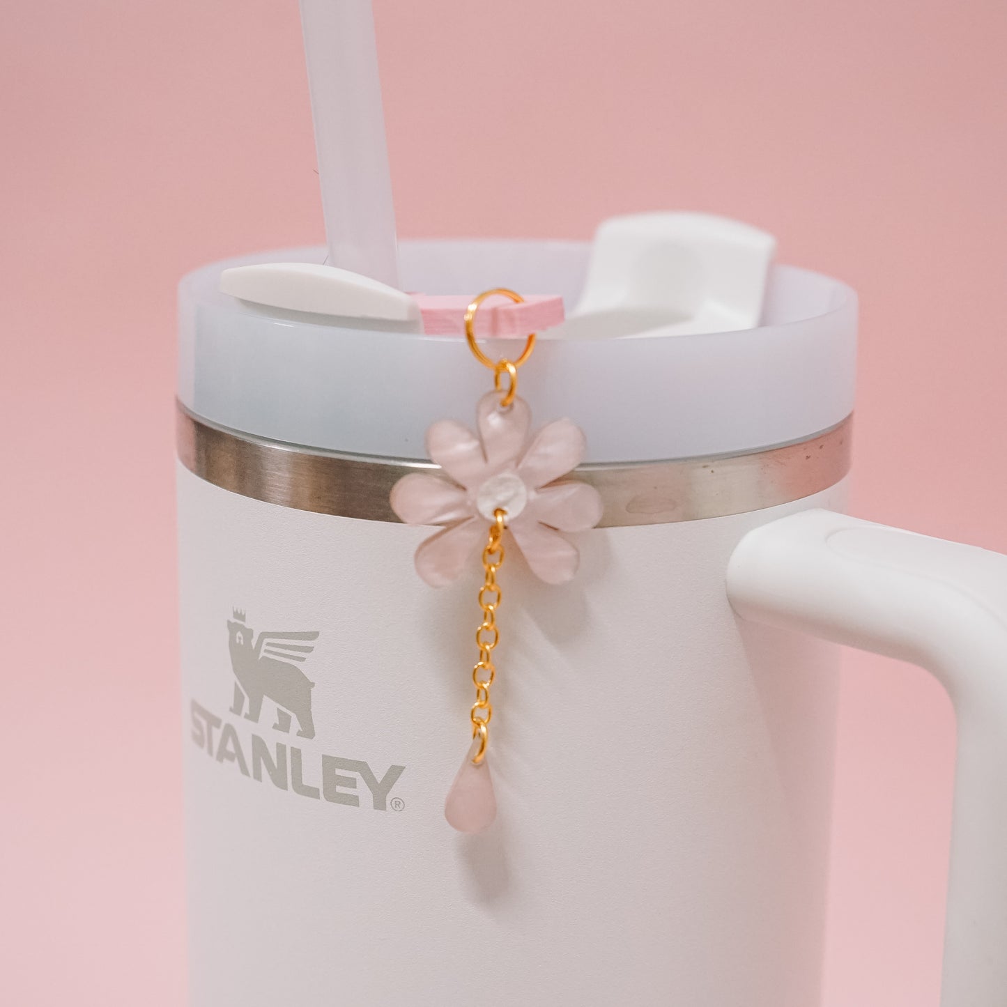 Daisy Straw Charm Dangle