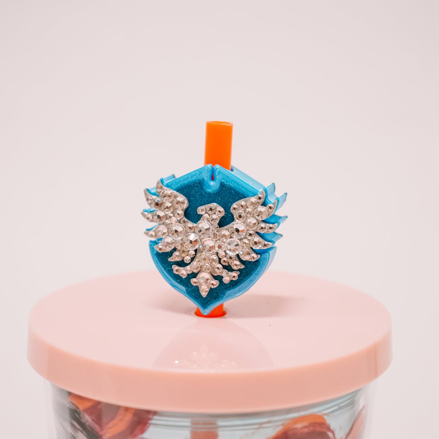 House Crest Straw Charm