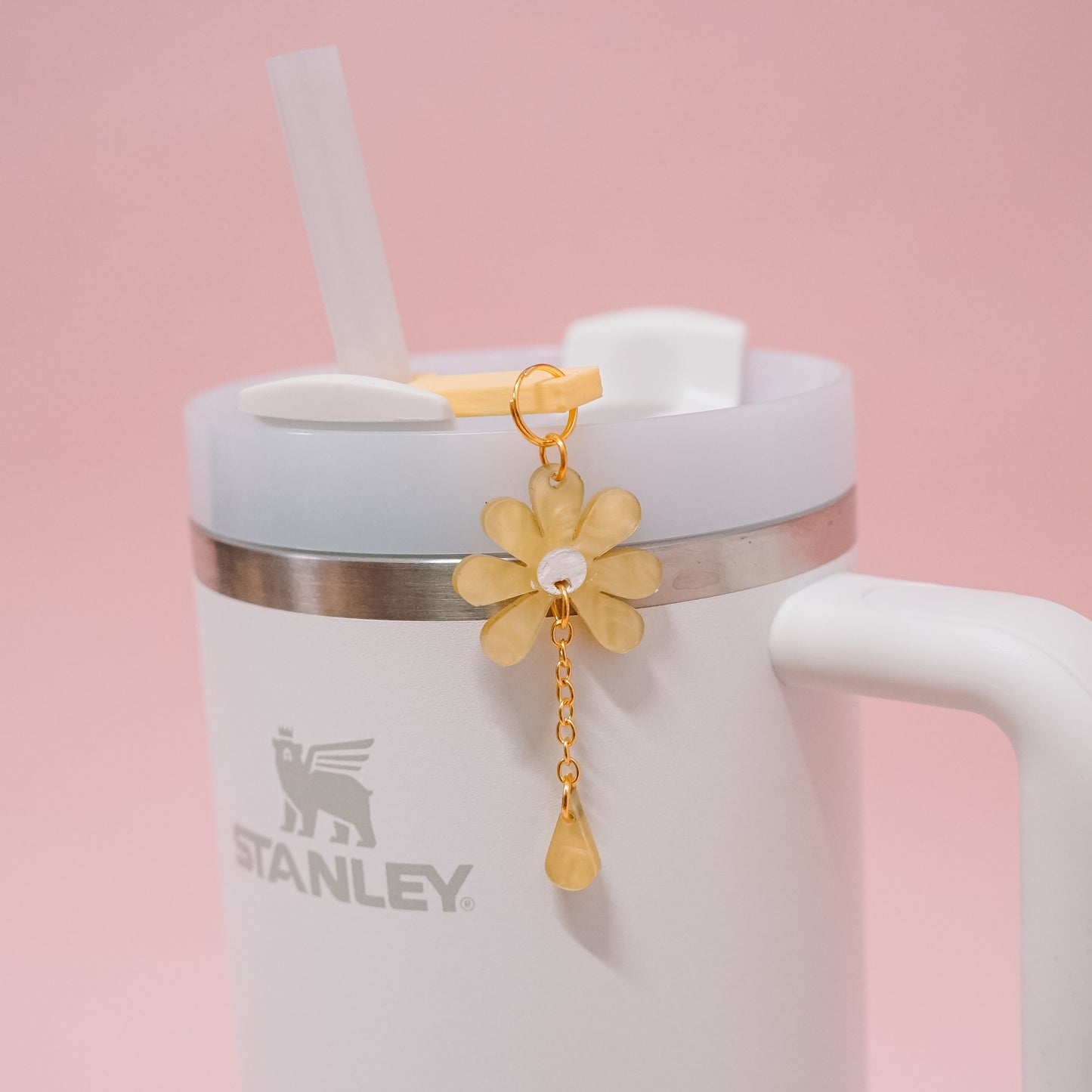 Daisy Straw Charm Dangle