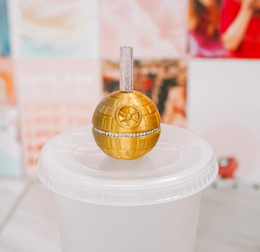 That's No Moon Straw Charm