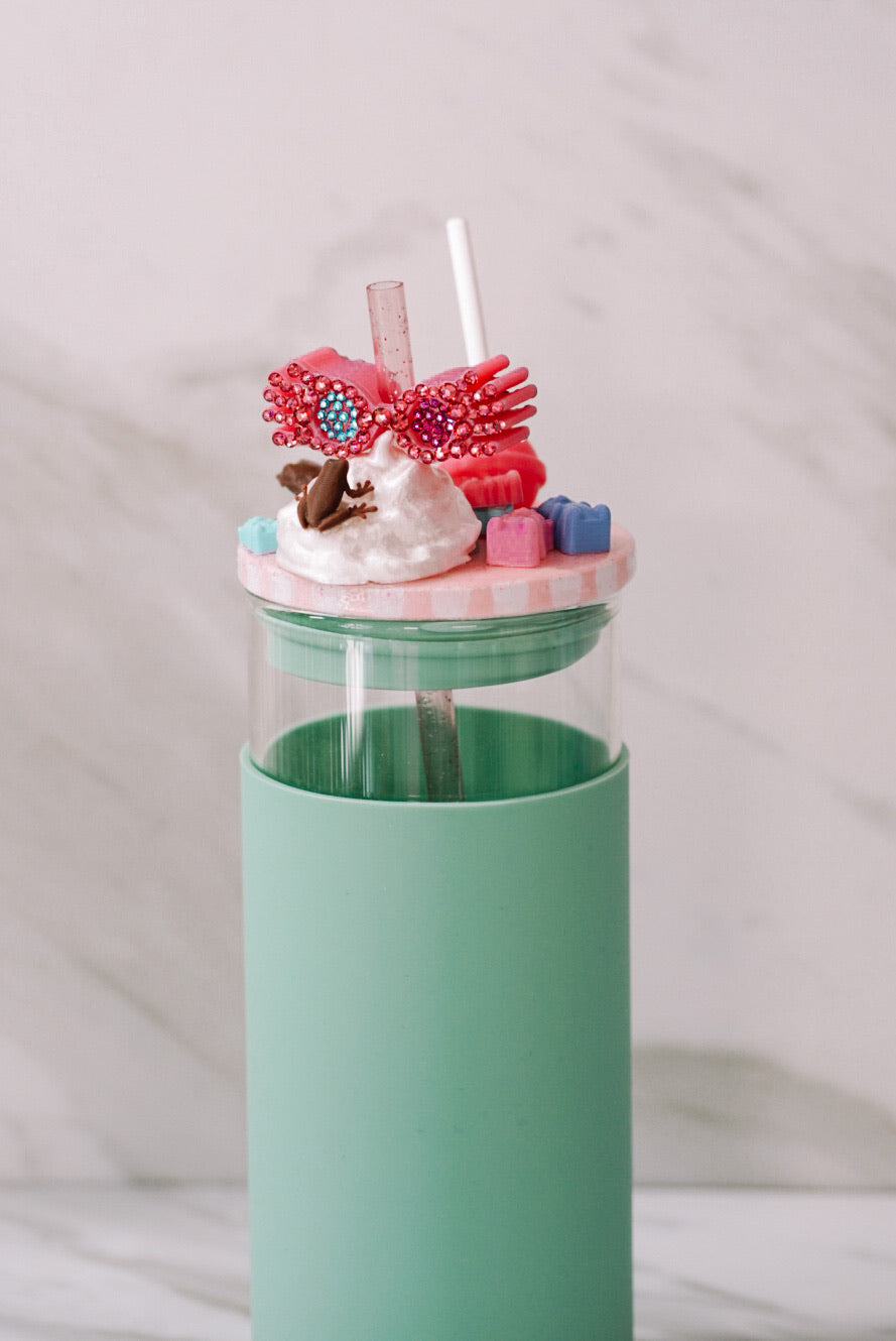 Luna Glasses Straw Charm